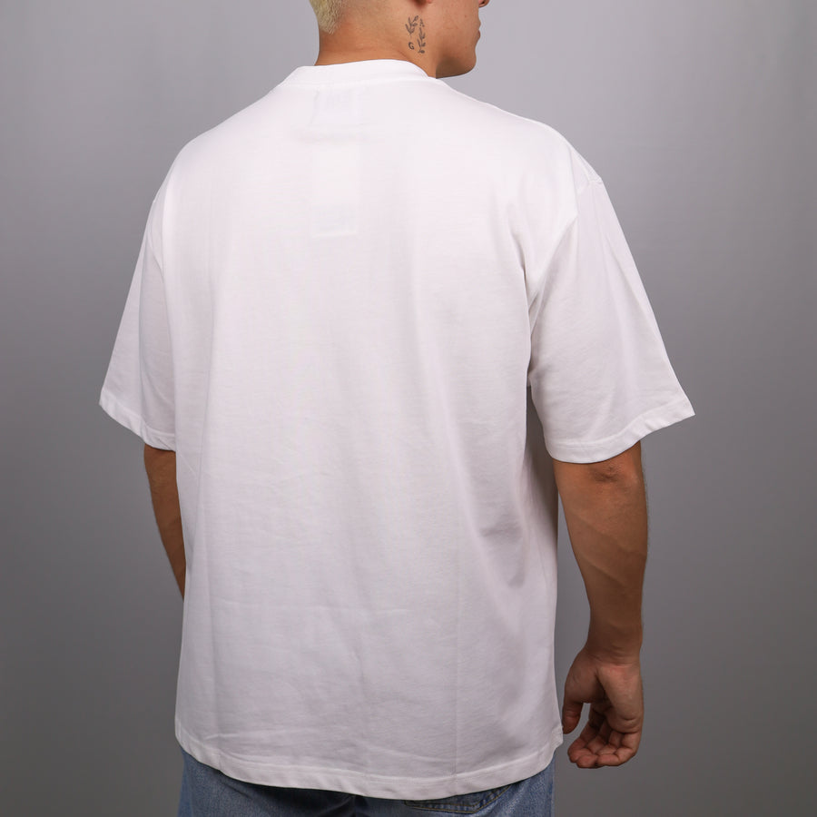 WHITE TSHIRT MAGNÉTICO OVERSIZE